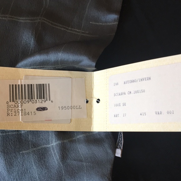 Armani Scarf - Picture 4 of 5